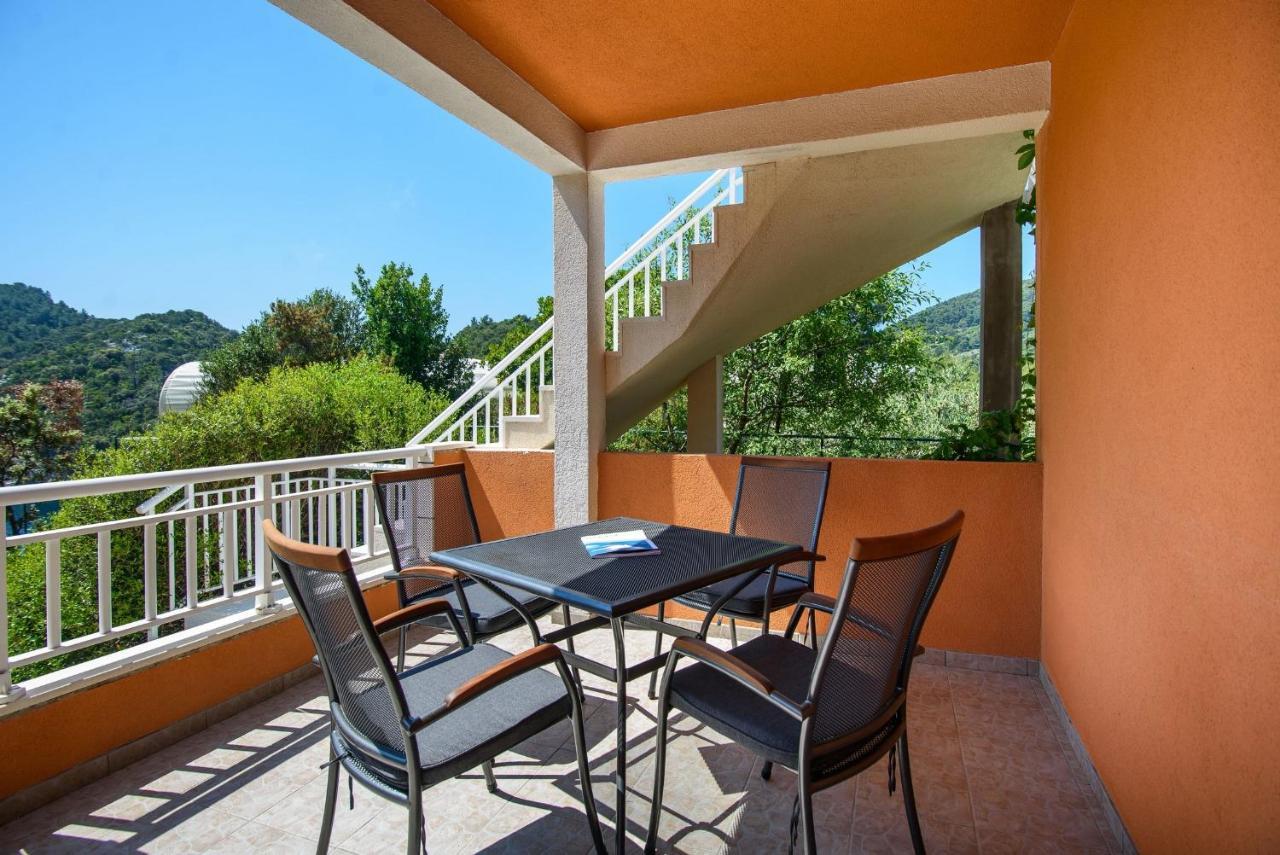 Stermasi Apartments Saplunara Zewnętrze zdjęcie