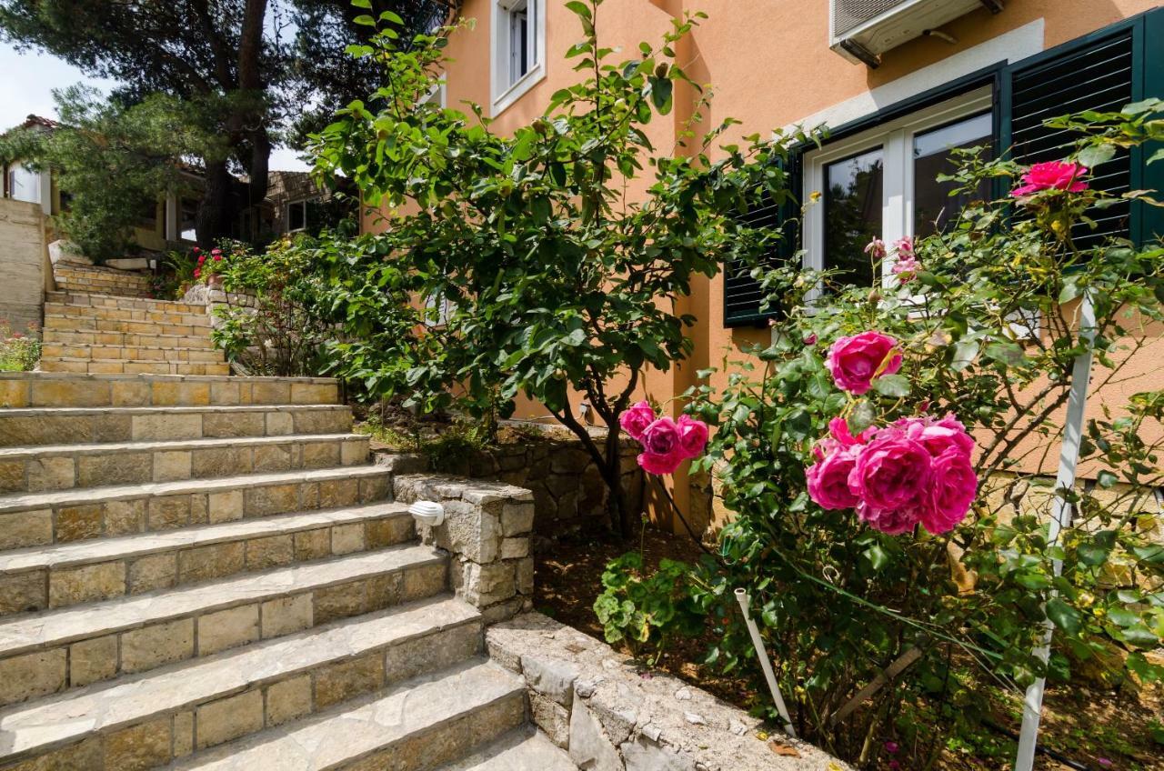 Stermasi Apartments Saplunara Zewnętrze zdjęcie